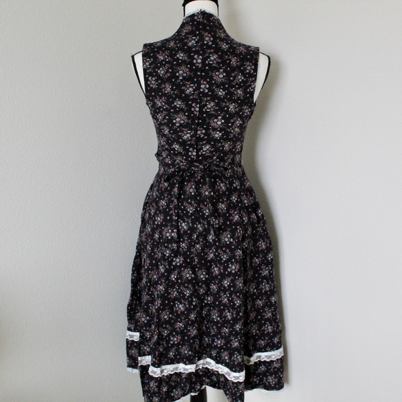 Vintage Dark Navy Blue Floral Lace & Front Corset Detail Milkmaid Dress - Picture 7 of 9